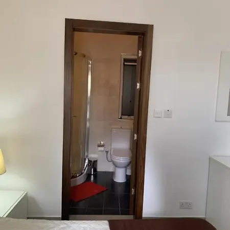 Private Double Ensuite W Balcony In Malta ホームステイ *
