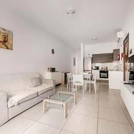 Gzr F31 Private Double Ensuite W Balcony In Malta *