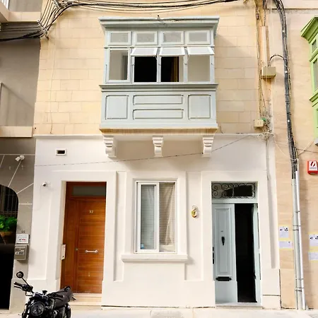 Gzr F31 Private Double Ensuite W Balcony In Malta *